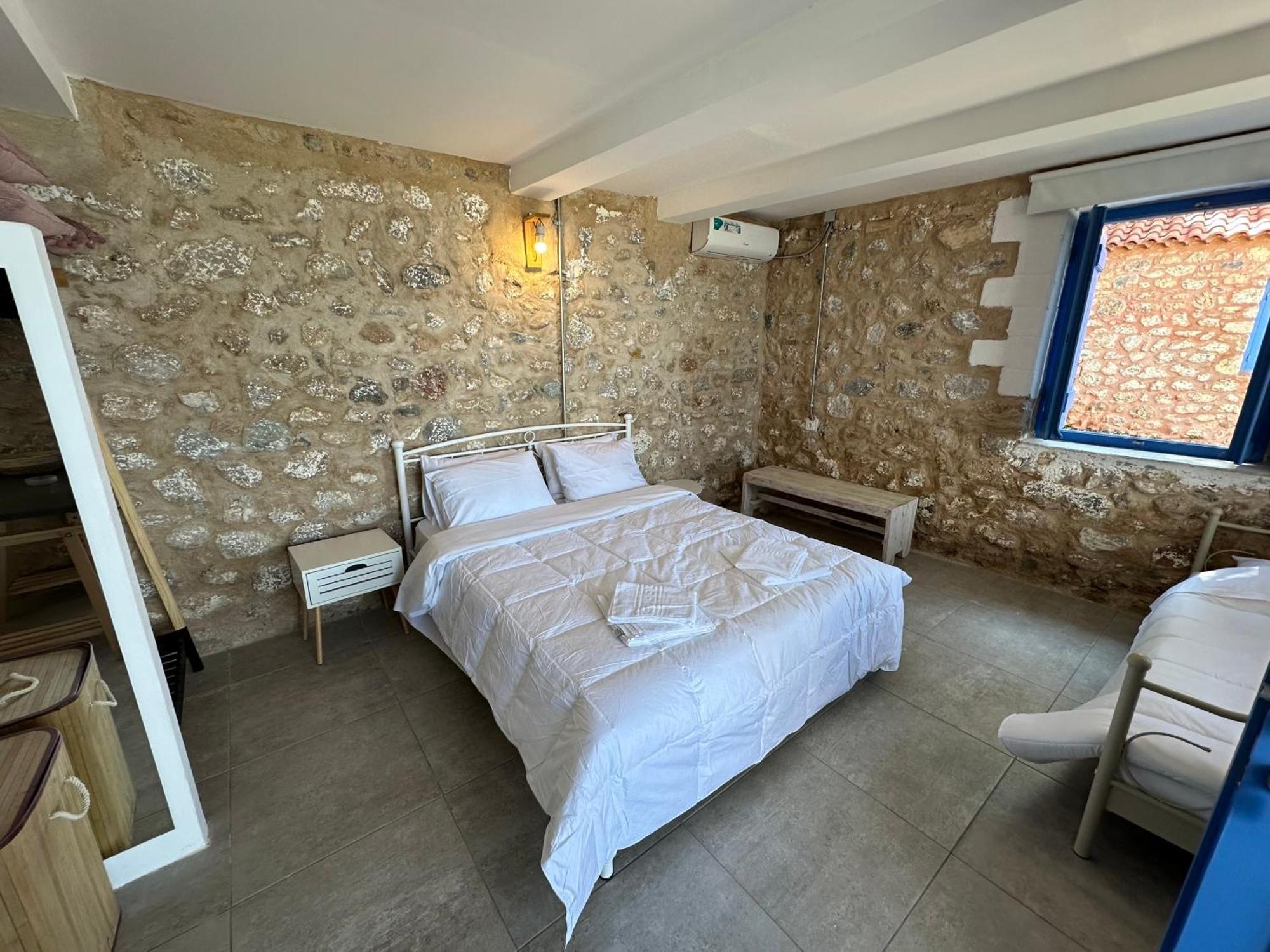Ferienwohnung Rocksecret Edge Kalamata Exterior foto