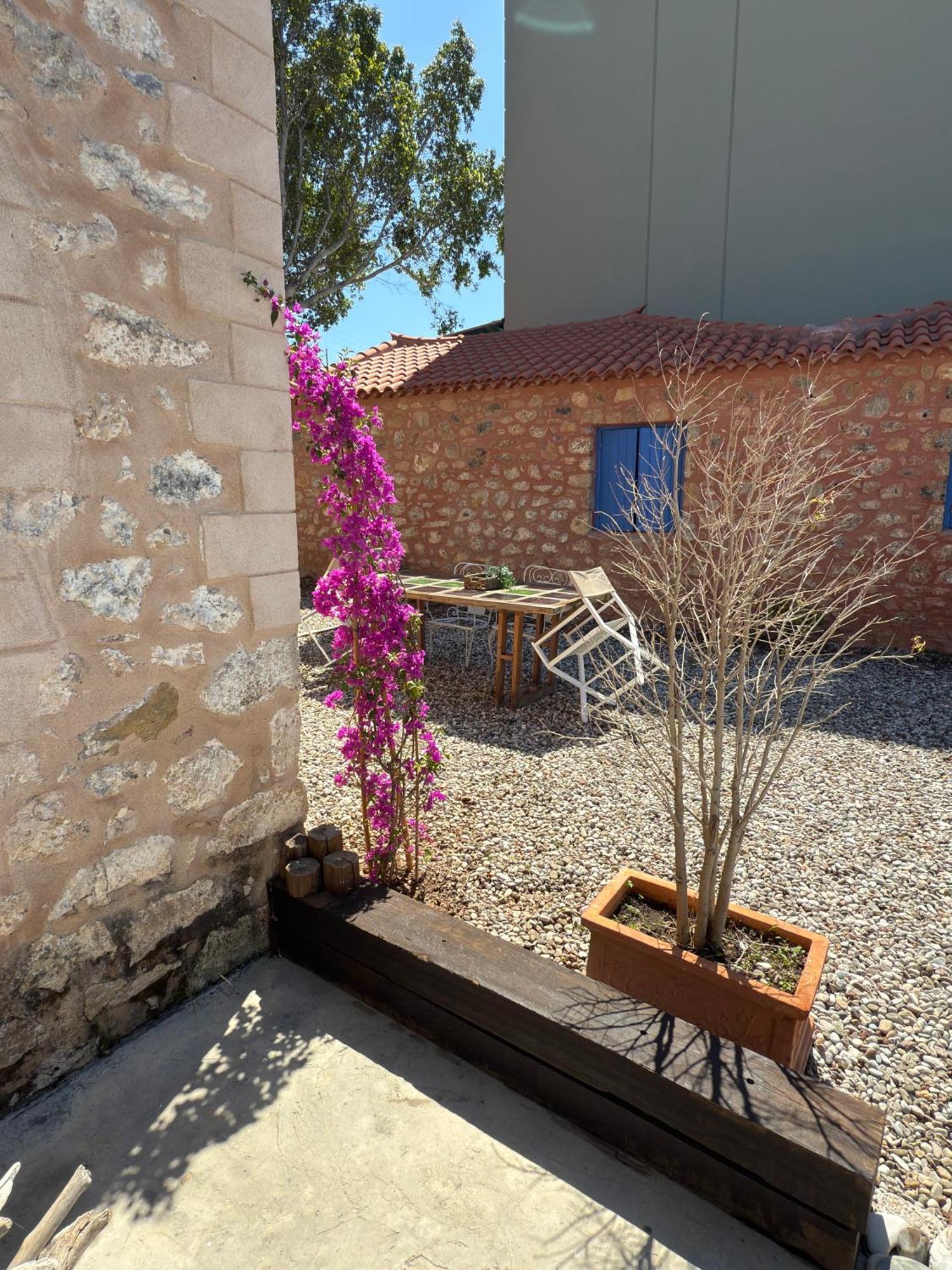 Ferienwohnung Rocksecret Edge Kalamata Exterior foto